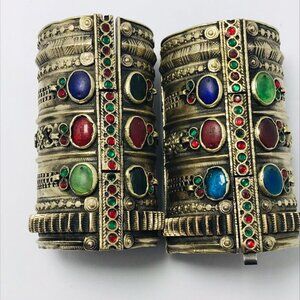 SingleBig Massive Gypsy Vintage Cuff Bracelet With Multicolor Glass Stones,